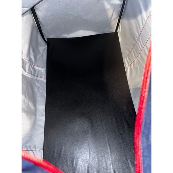 World Series 2001 Duffel Bag MLB Yankees Diamondbacks 9/11 Bush Historic - Picture 9 of 9